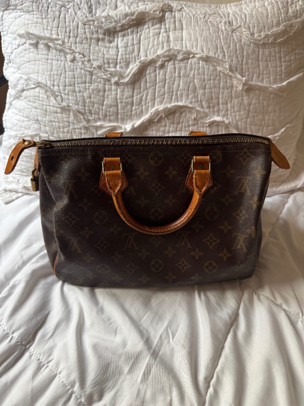 Louis Vuitton Handbag Monogram Speedy.... Used but still beautiful!